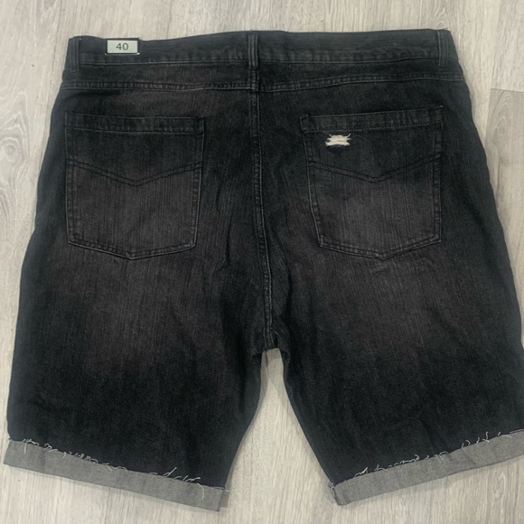 Size 40 Men’s CSG shorts - Picture 2 of 3